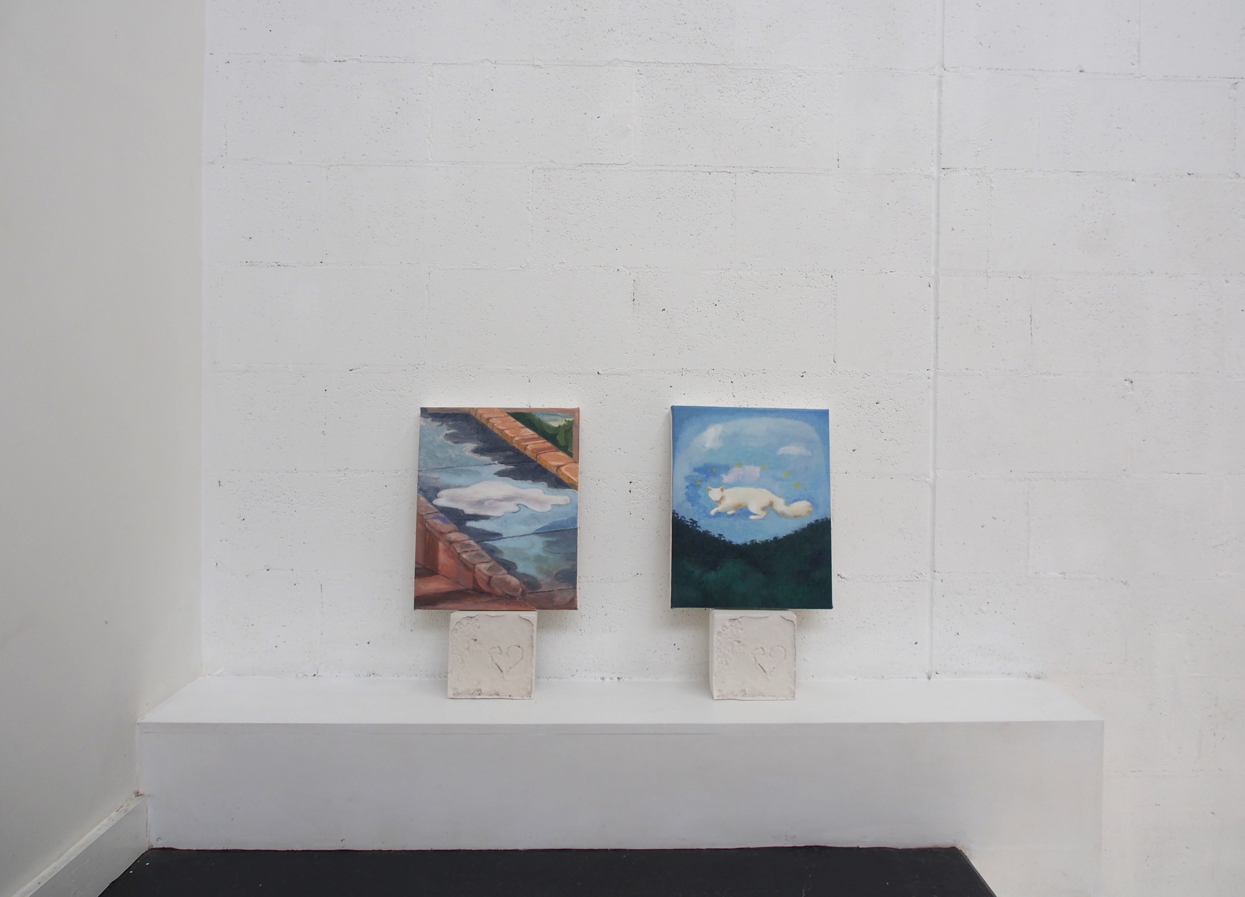 Stretch, oil on canvas, 30 x 38 cm, 2018 / Flee, oil on canvas, 30 x 38 cm, 2018