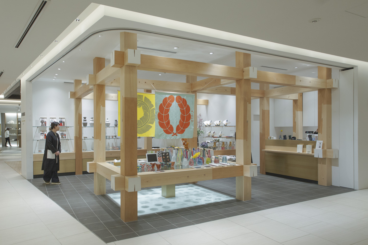 D-BROS inside Ginza SIX