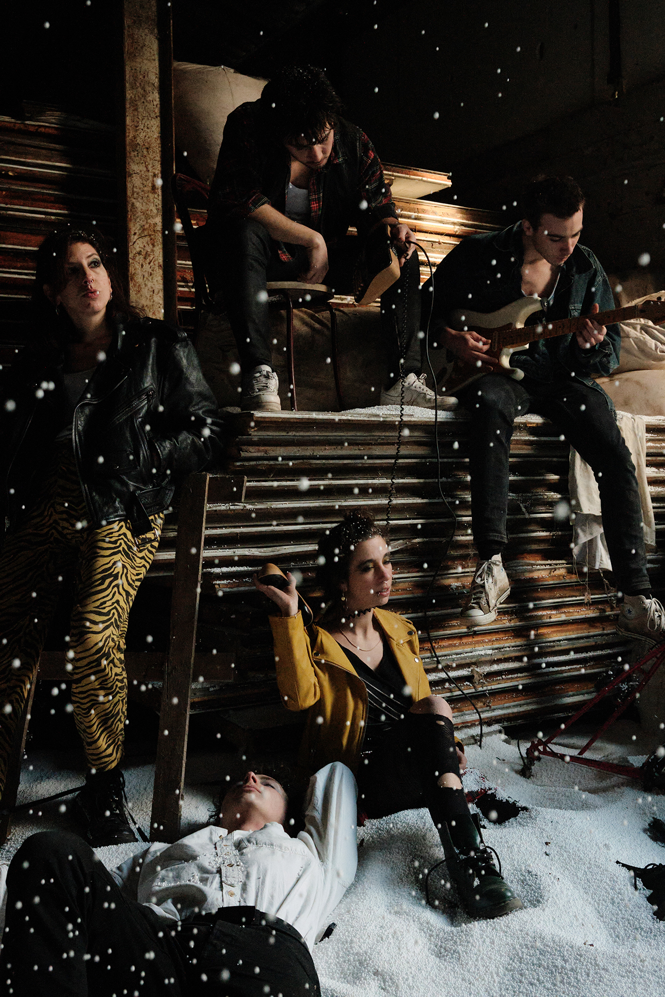 Philippe Sarfati-theater-photography-photographer-street-documentary-whatever-mathilde-georgeot-Boris-Baroux-Adrien-Tuffreau-Annouk-Giaccobbi-Margaux-Lopez-hangar-melancholy-punk-youth-guitar-magic-snow-Camille-Helbeie-industrial-actors-character