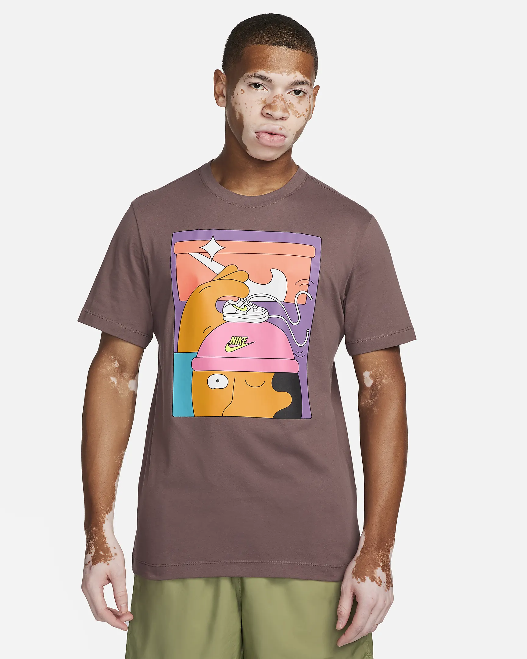 I was commissioned by Nike to create designs on a range of 4 variations for their 2022 Fall/Winter collection. The illustrations were used for the 'Sneakerhead' collection of T-shirts sold at Nike Stores across the globe and on the Nike website.