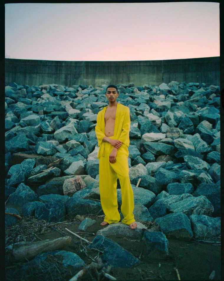 Tomari Logan image 12