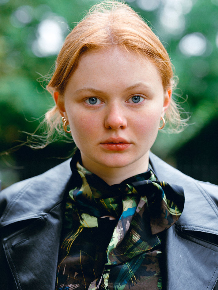 Olivia Miles image 1