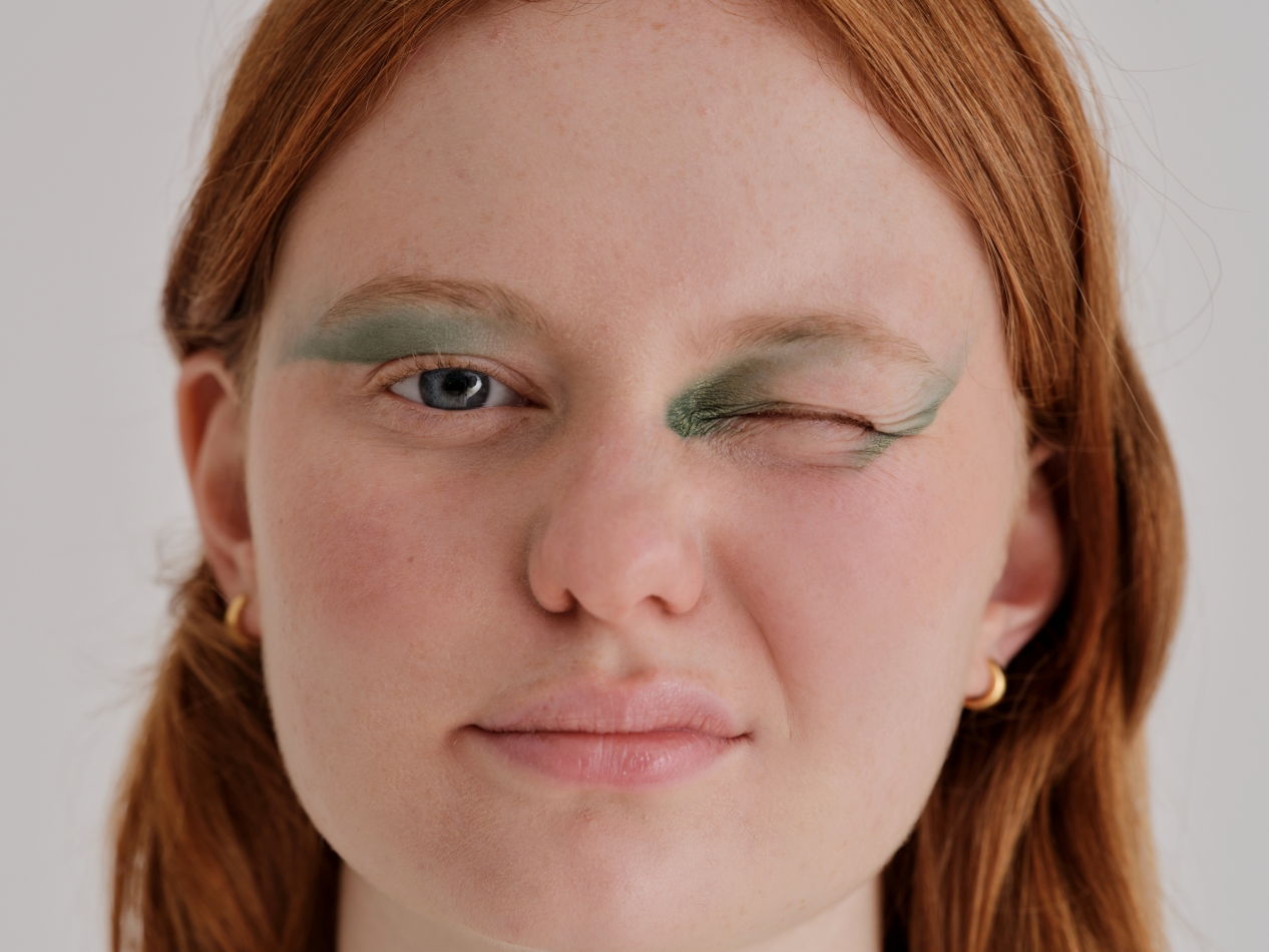 Olivia Miles image 10