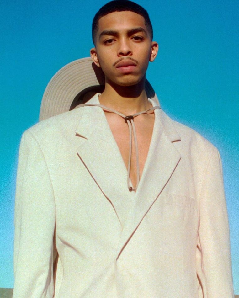 Tomari Logan image 17