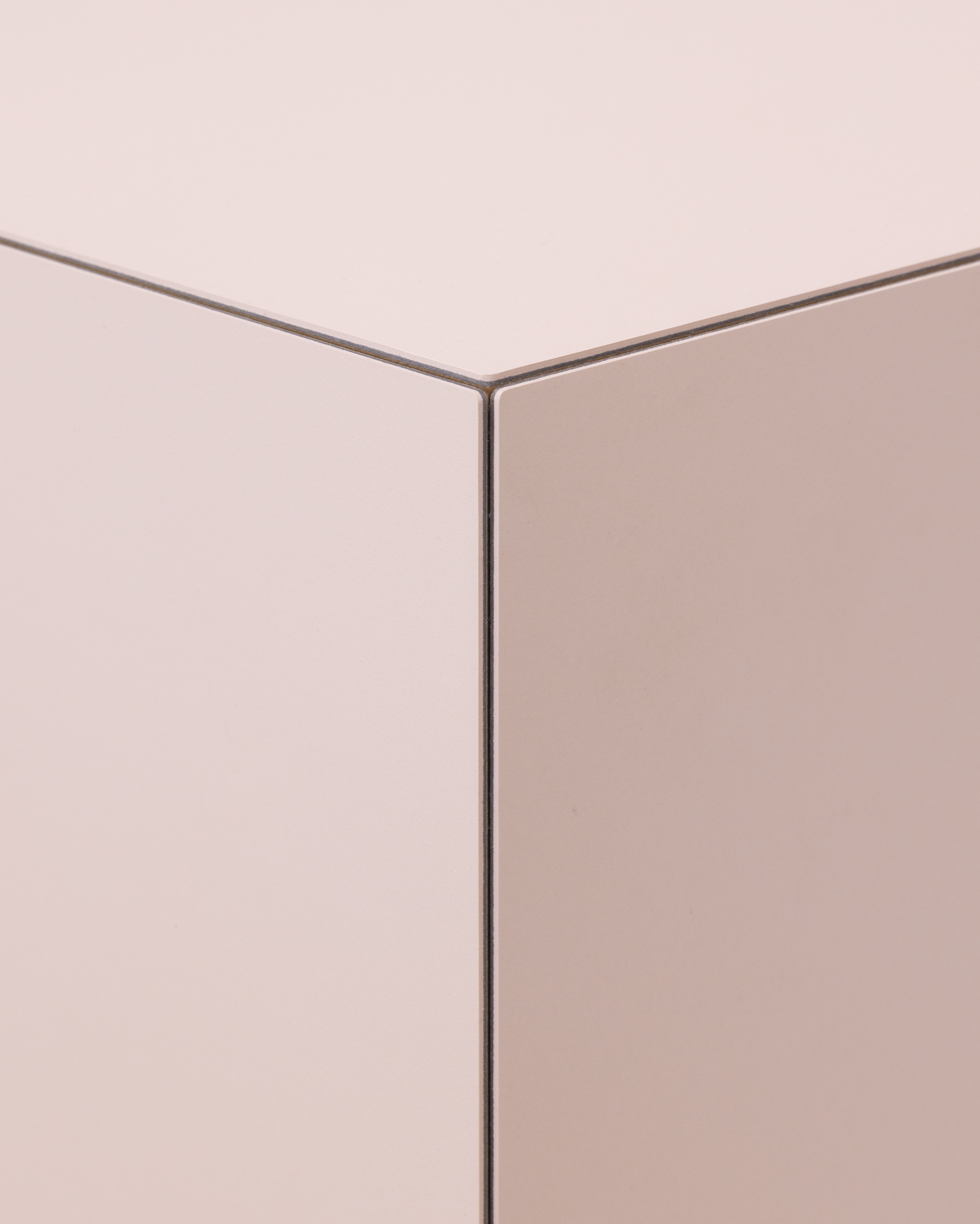 Pedestal Hover