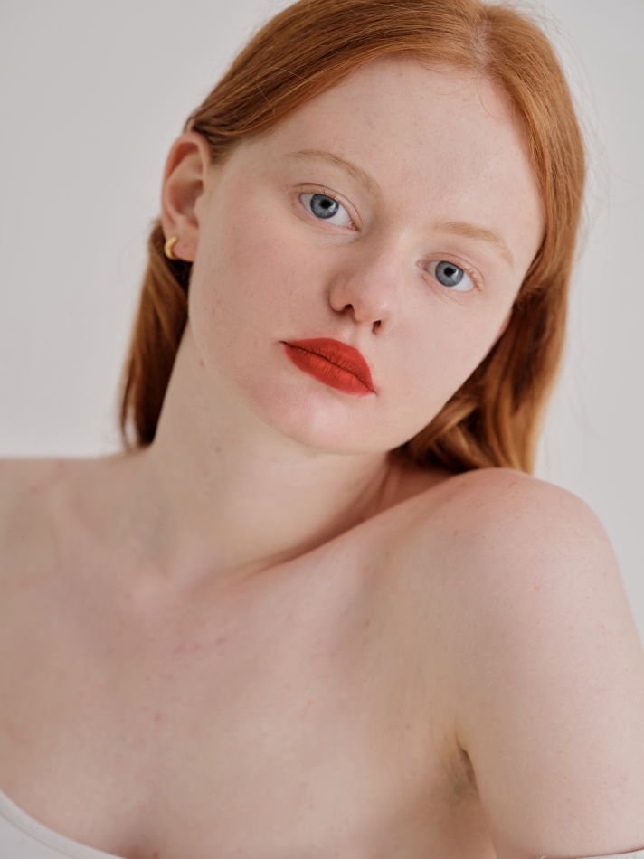 Olivia Miles image 2