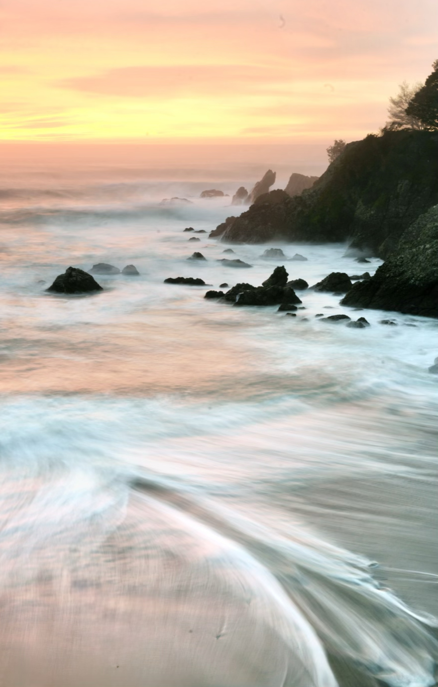 Oil on raw canvas titled 'Through the Gates of the Sun' by Tamsin Spencer Smith