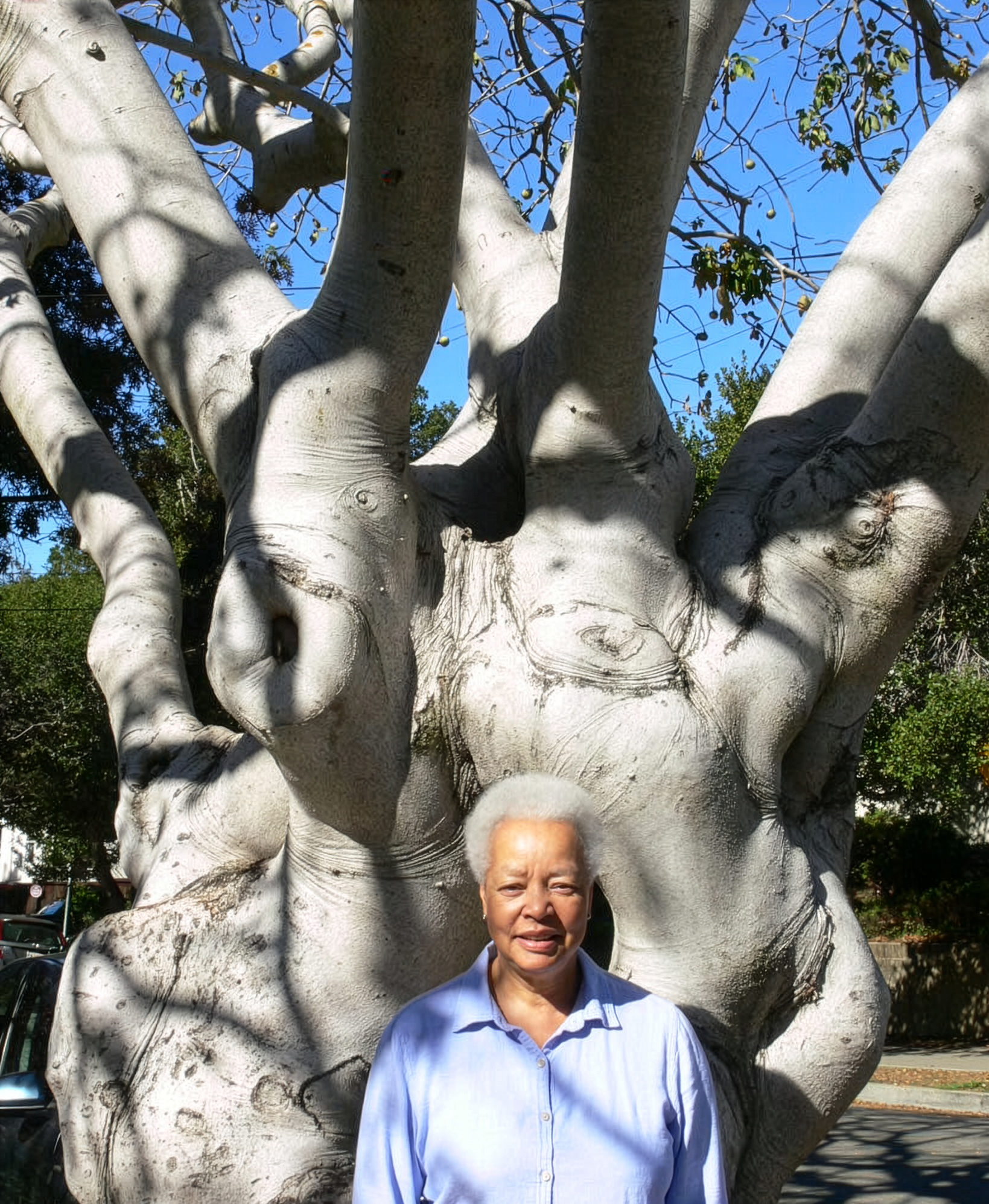 Portrait of artist Carla Golder 