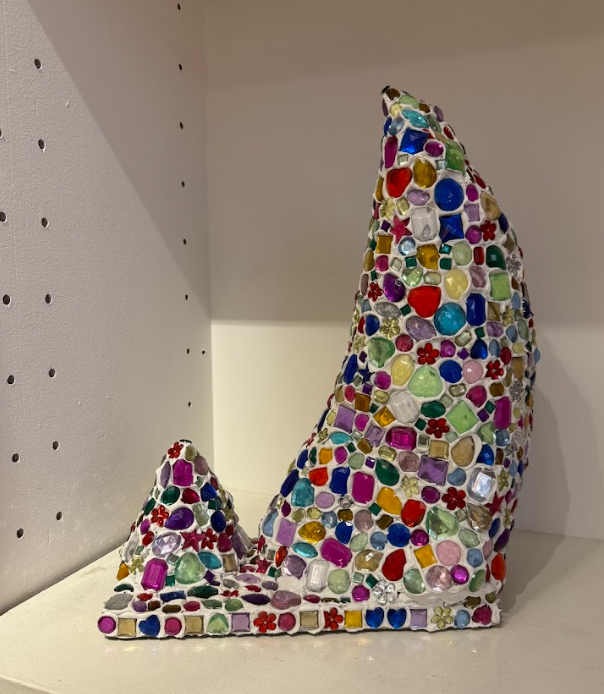 Gallery canvas titled 'Mirror Woman' by Tona Pearce Myers