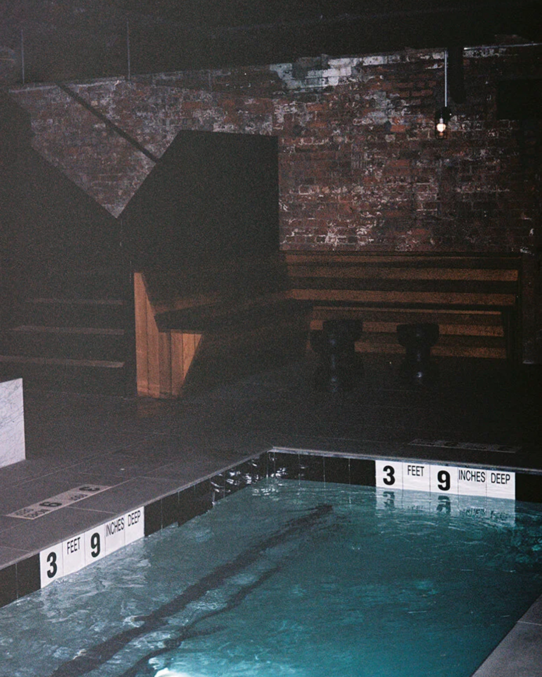 Pedestal Hover