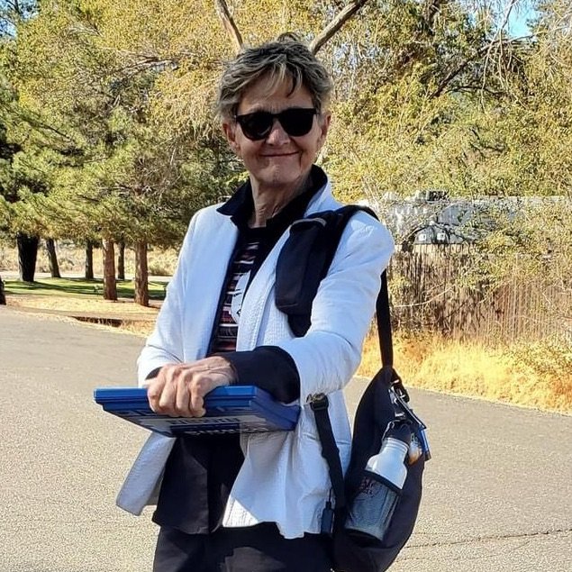 Portrait of artist Debra Walker