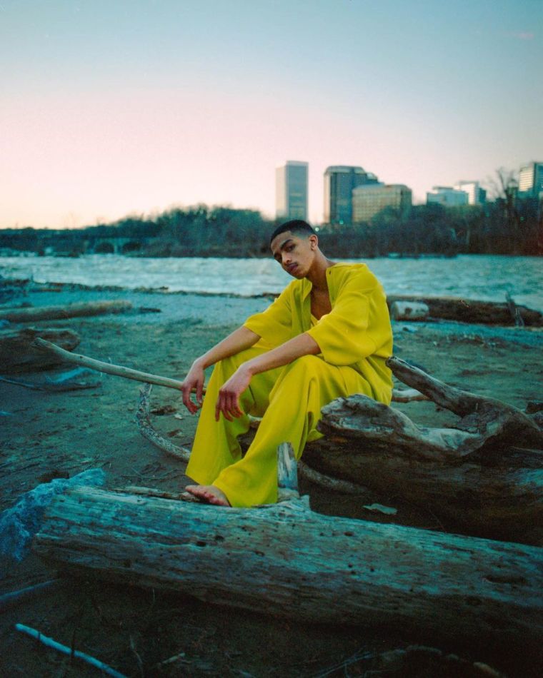 Tomari Logan image 13