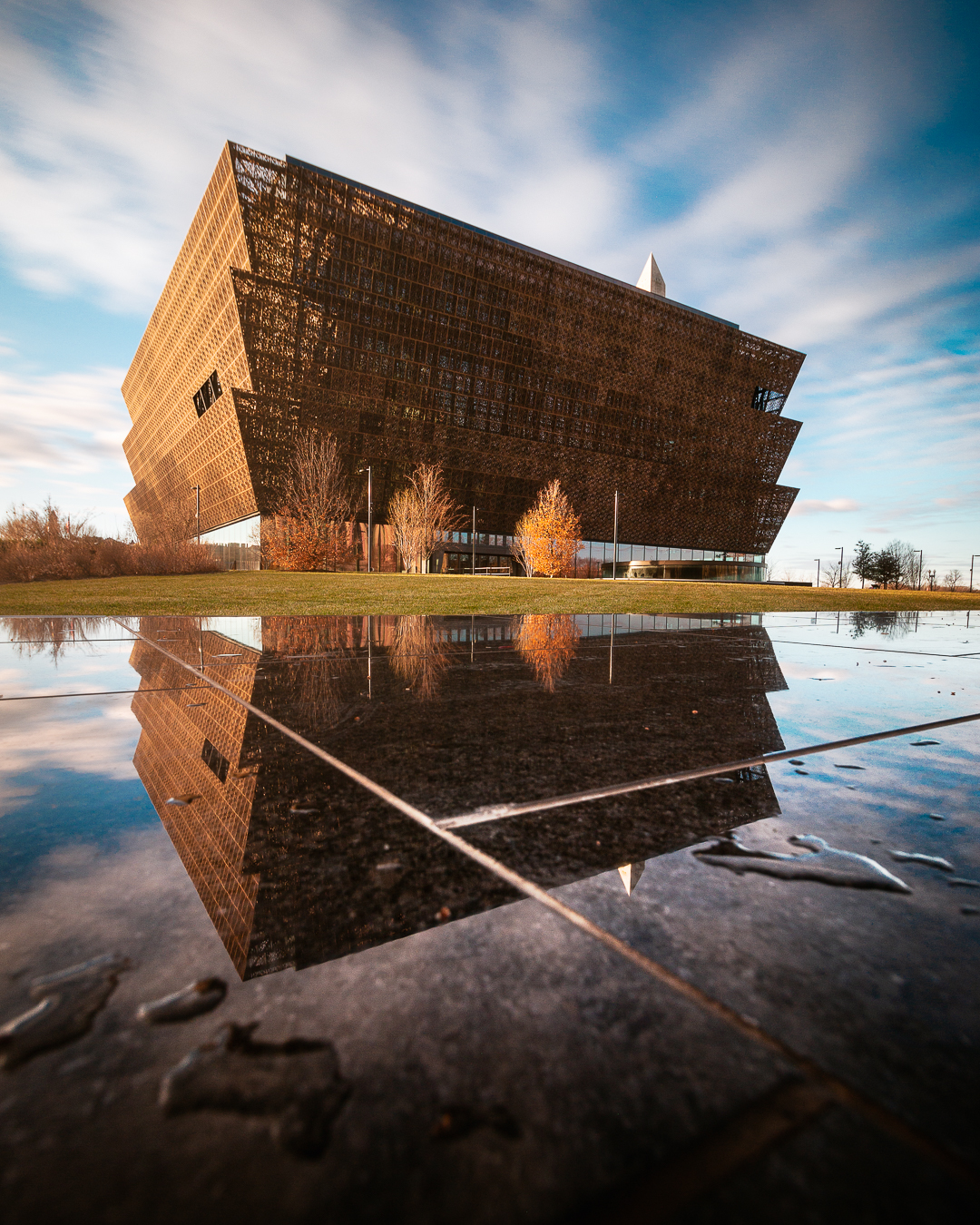 The Grand Compression / Sunrise long exposure at the National Museum of African American History and Culture / January 26, 2020 / Photo: Zack Lewkowicz @zackowicz