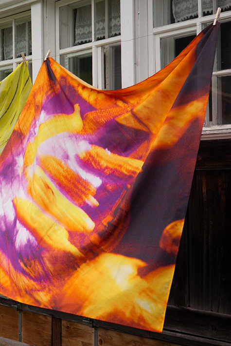 CORNY / 140x140cm / 100% Organic Cotton