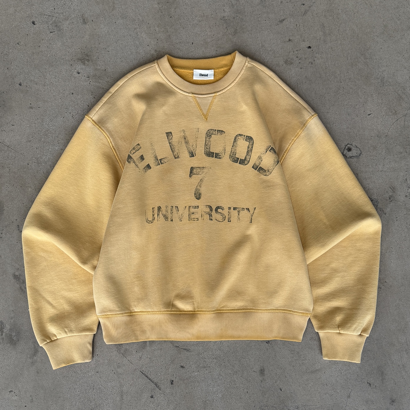 UNIVERSITY CREWNECK