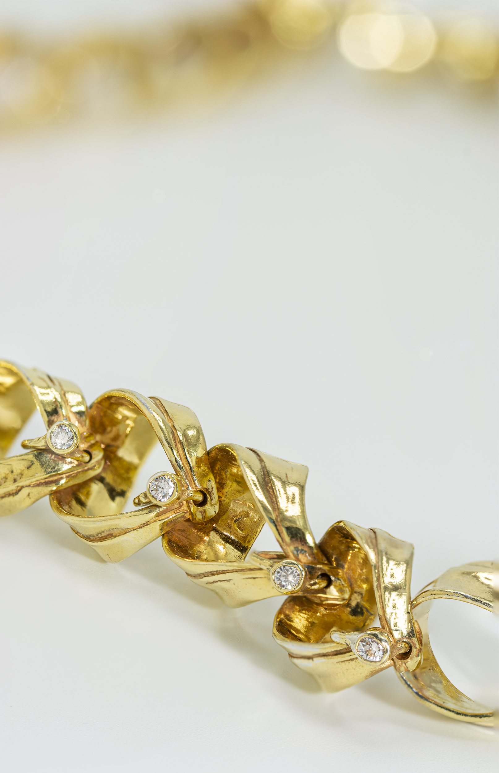 The Lliclla Chain