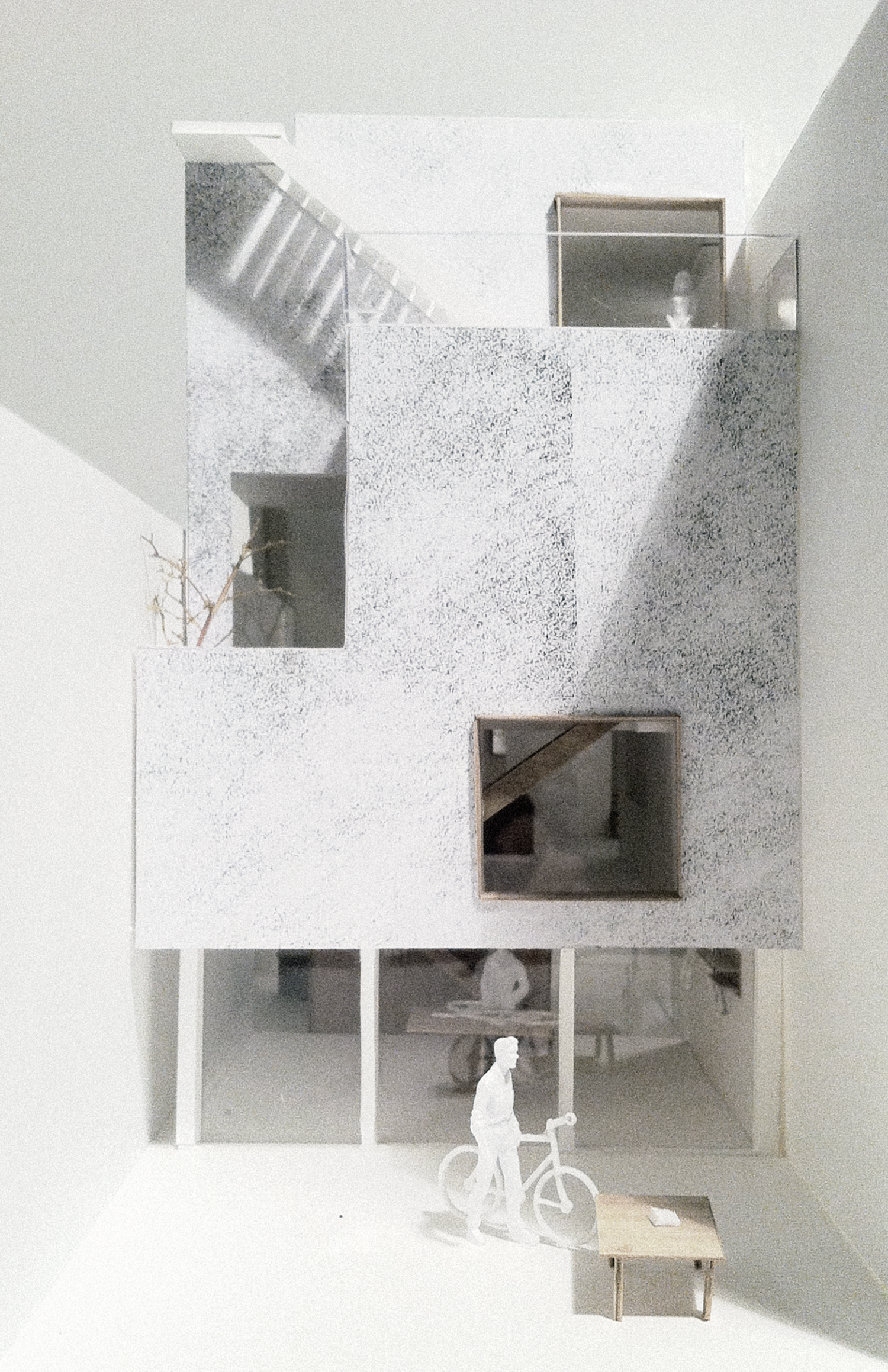 REAR WINDOW, townhouse in Bordeaux, France