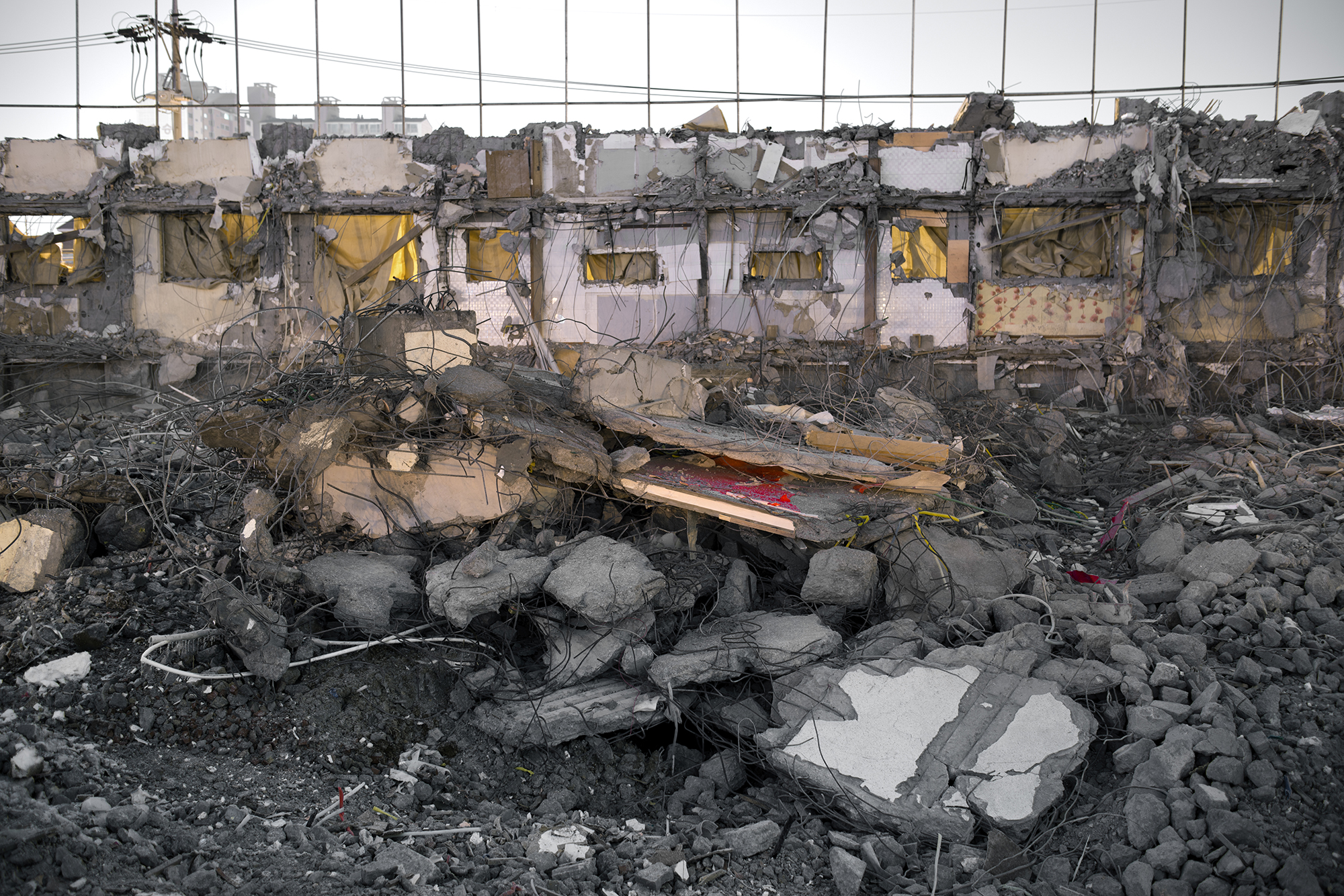 Demolition Site 20 Outside_Pigment print_120x160cm_2013
