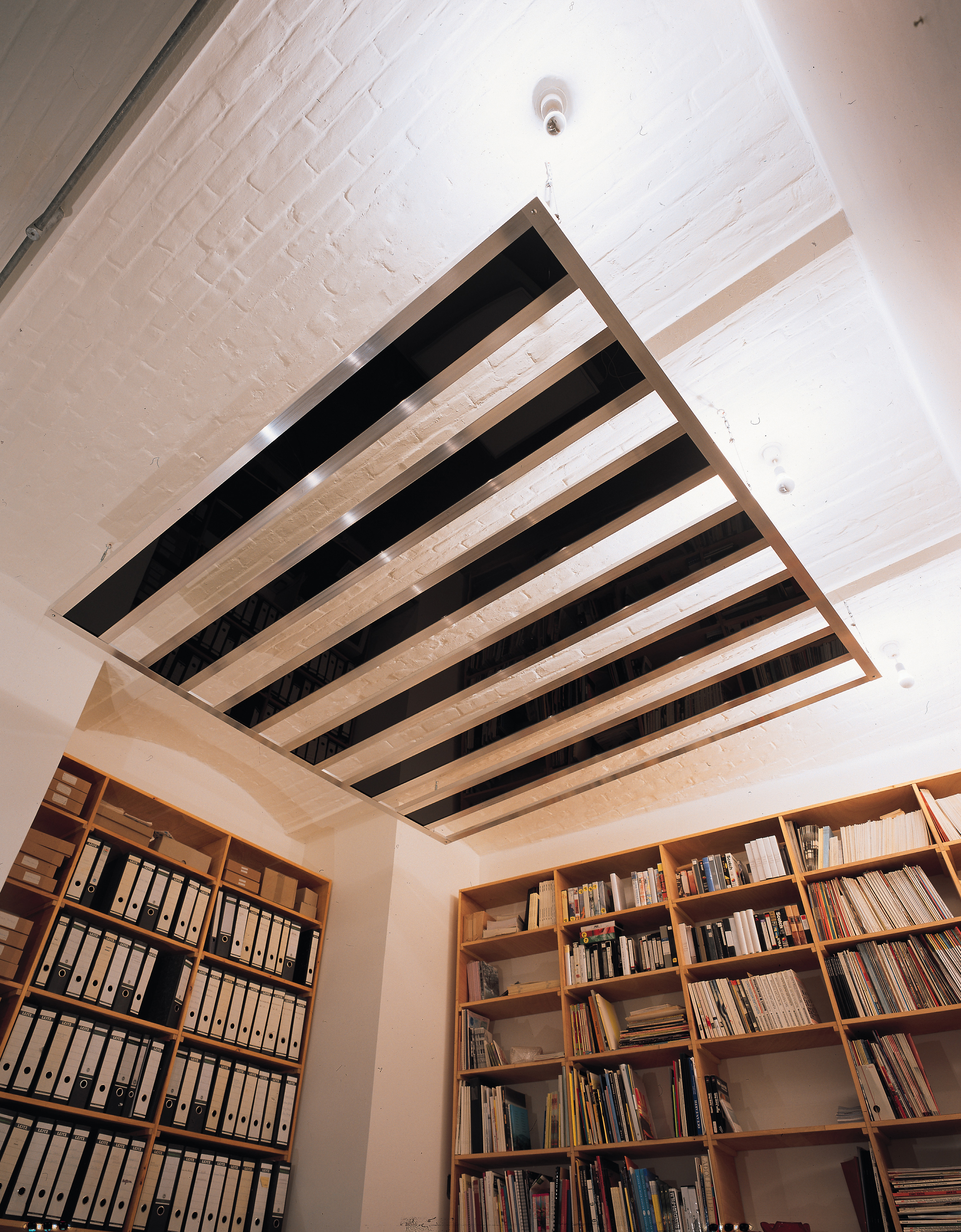 Discussion Island Moderation Platform, 1997