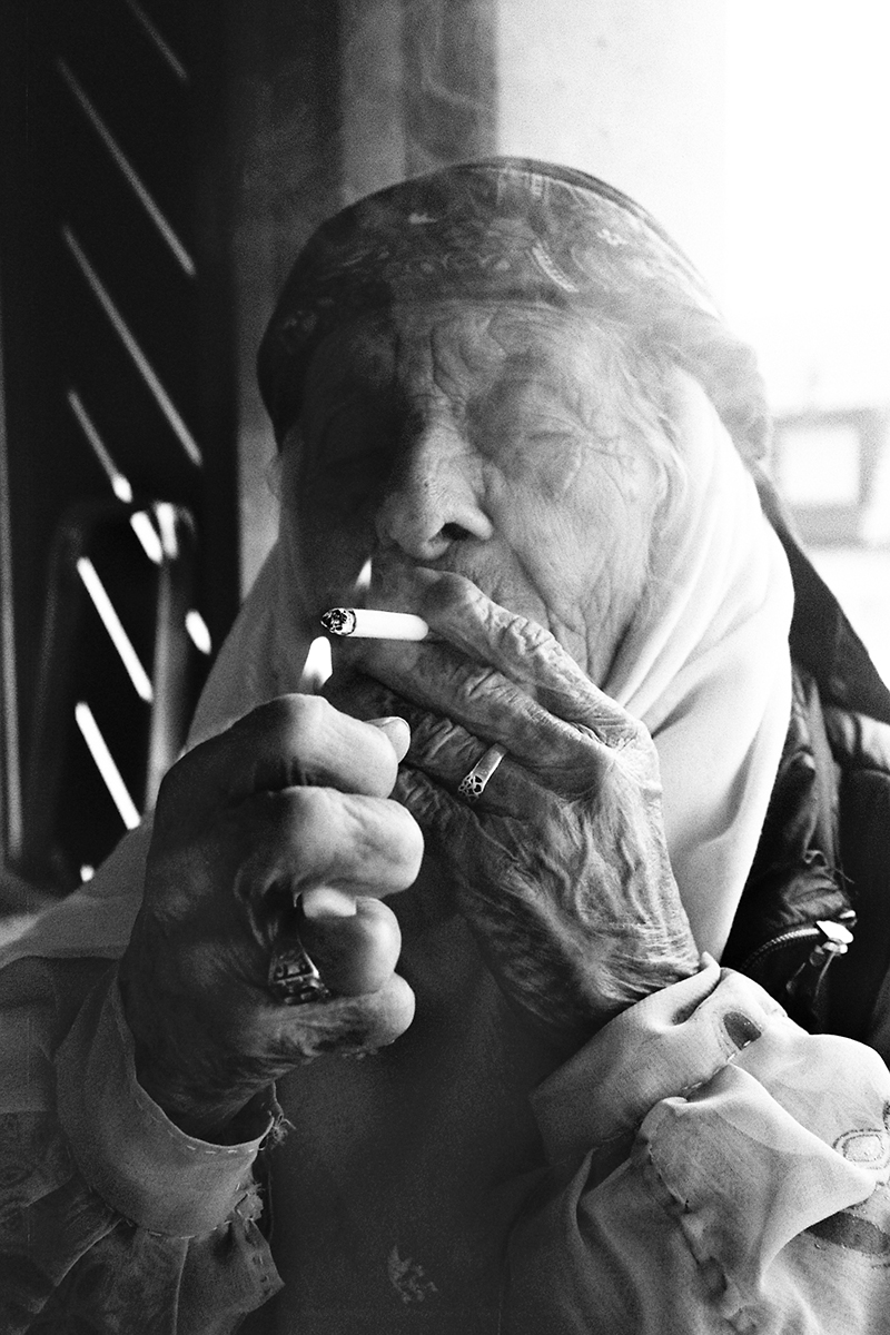 ASCHE  von Hala Sino