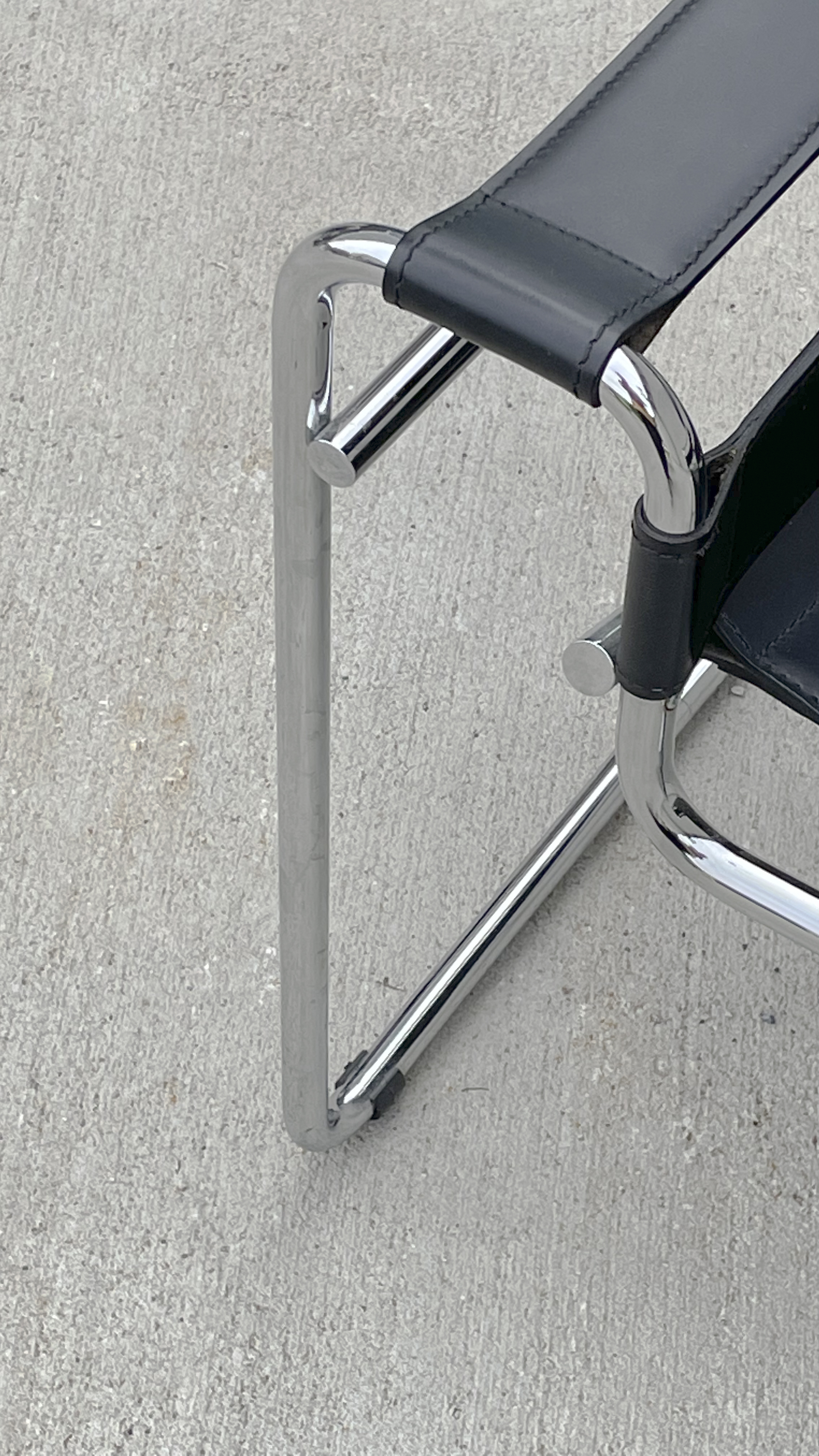 SWEETERFAT MARCEL BREUER WASSILY CHAIR