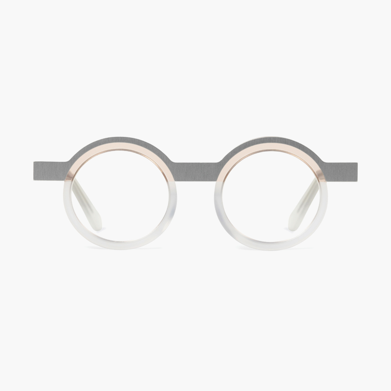 ︎︎︎TYRELL ice tea