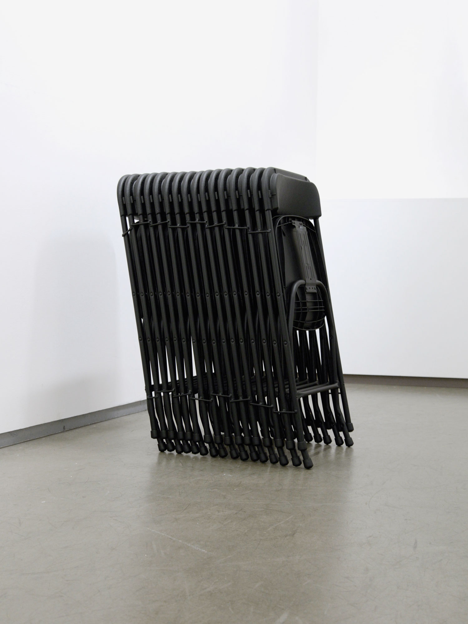 //////////////// (Freestanding Stack of Folding Chairs) #2, 2014Steel, plastic, and enamel paint70 x 50 x 96 cm.