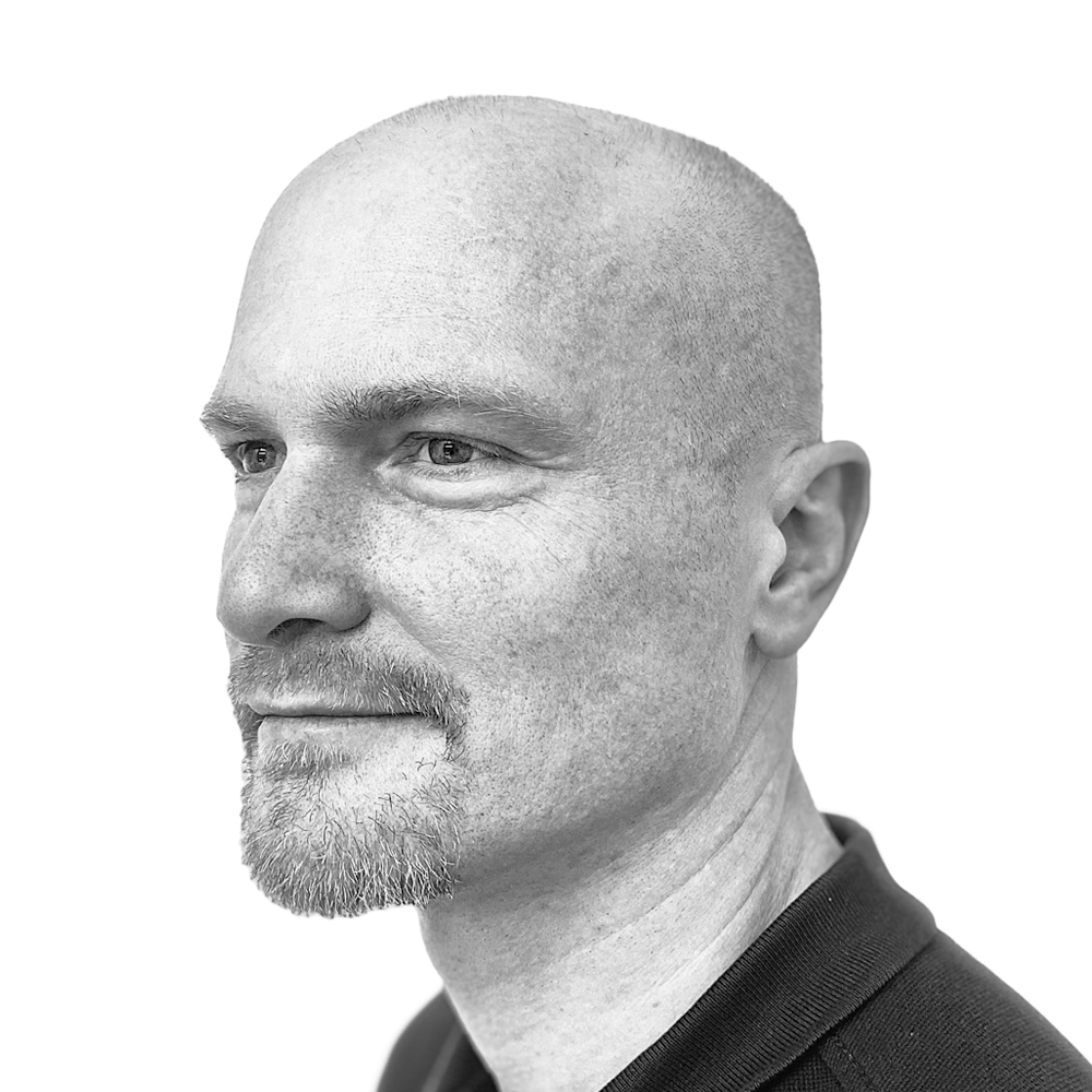 Reto LüscherDipl.Innenarchitekt (HF)Konzeption/ Baumanagement/ Projektleitungreto.luescher@zettelwerk.ch