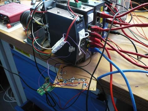 RemOs1 (2012 – 2020), Helgoland, Werkstatt Biologische Anstalt. Elektromagnetischer Tonabnehmer Stromverbrauch. 12.03.2012, 12:23. ©Hannes Rickli