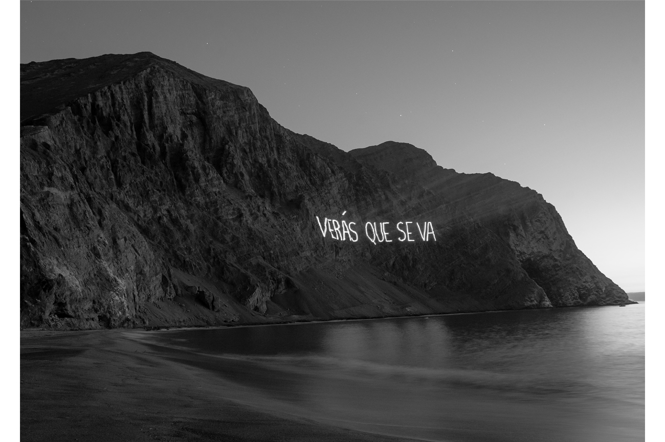 Raúl ZuritaVerás, 202422 fotografías en blanco y negro sobre aluminio dibond32 x 45 cm c/uFotografías © Gonzalo DonosoProducción © Delight Lab