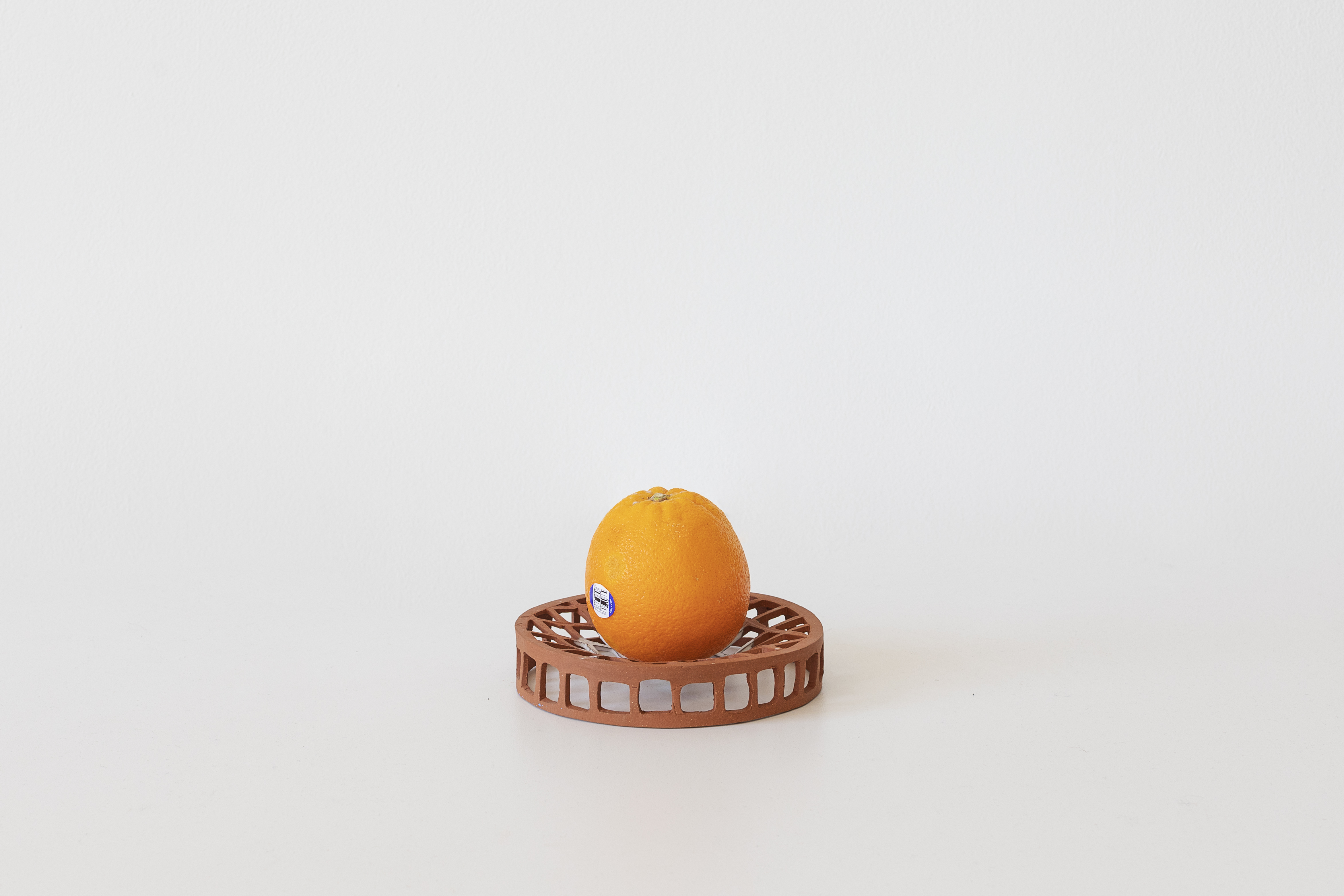 Things that hold (an orange), 2019