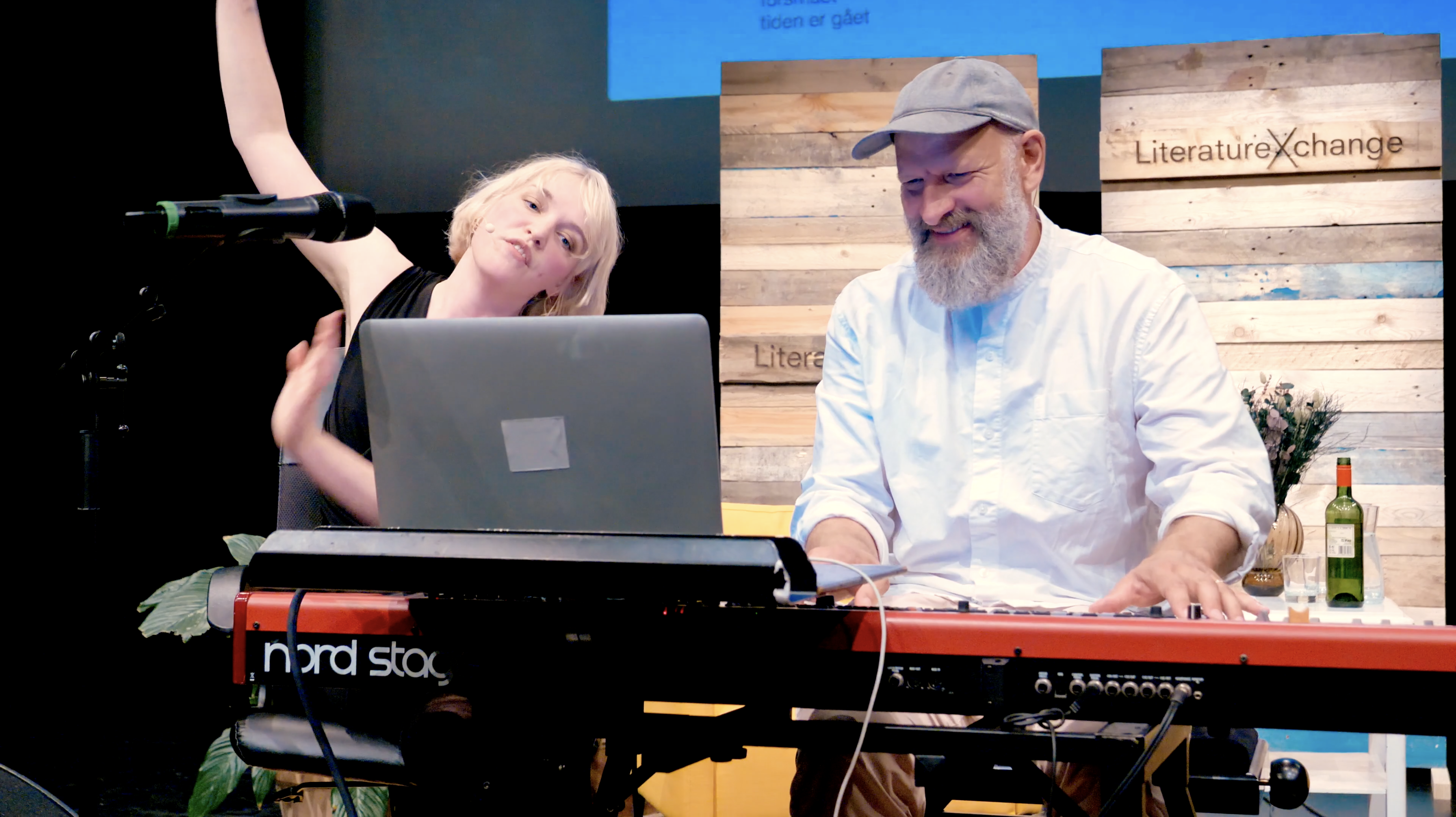 LYDMOR    LITTERATUREXCHANGE