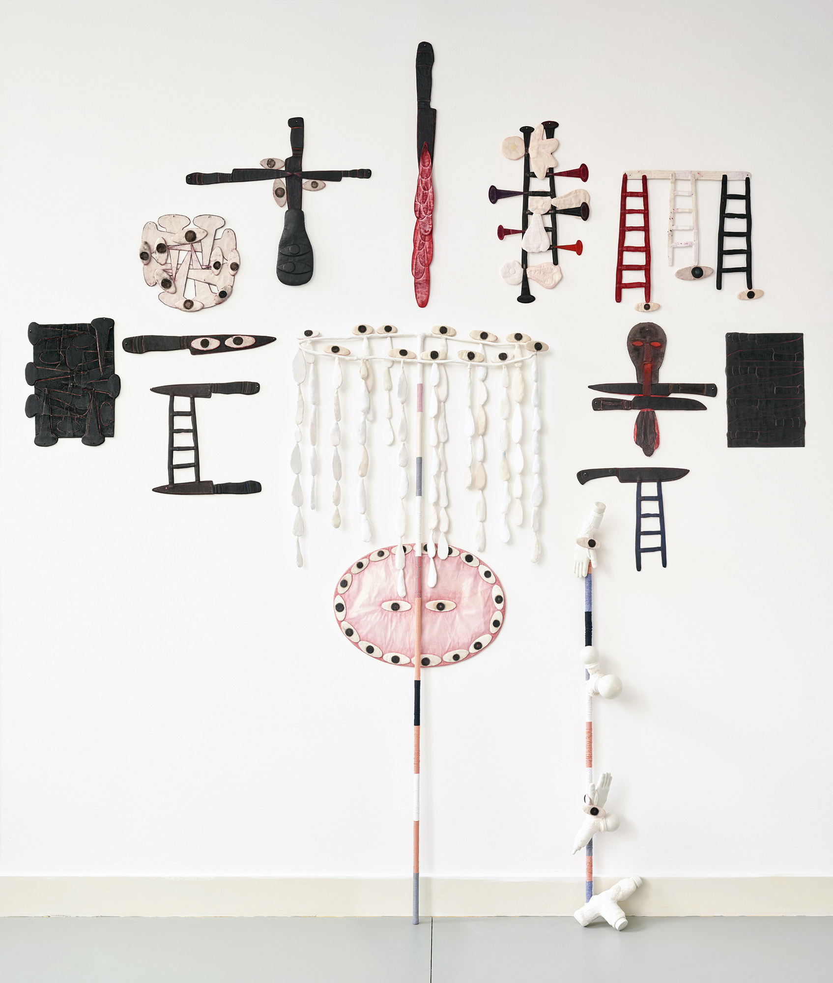  ’As Day Go By (White)’, 2025. Oil and wax on cloth mounted on canvas. 40 x 50 cm.