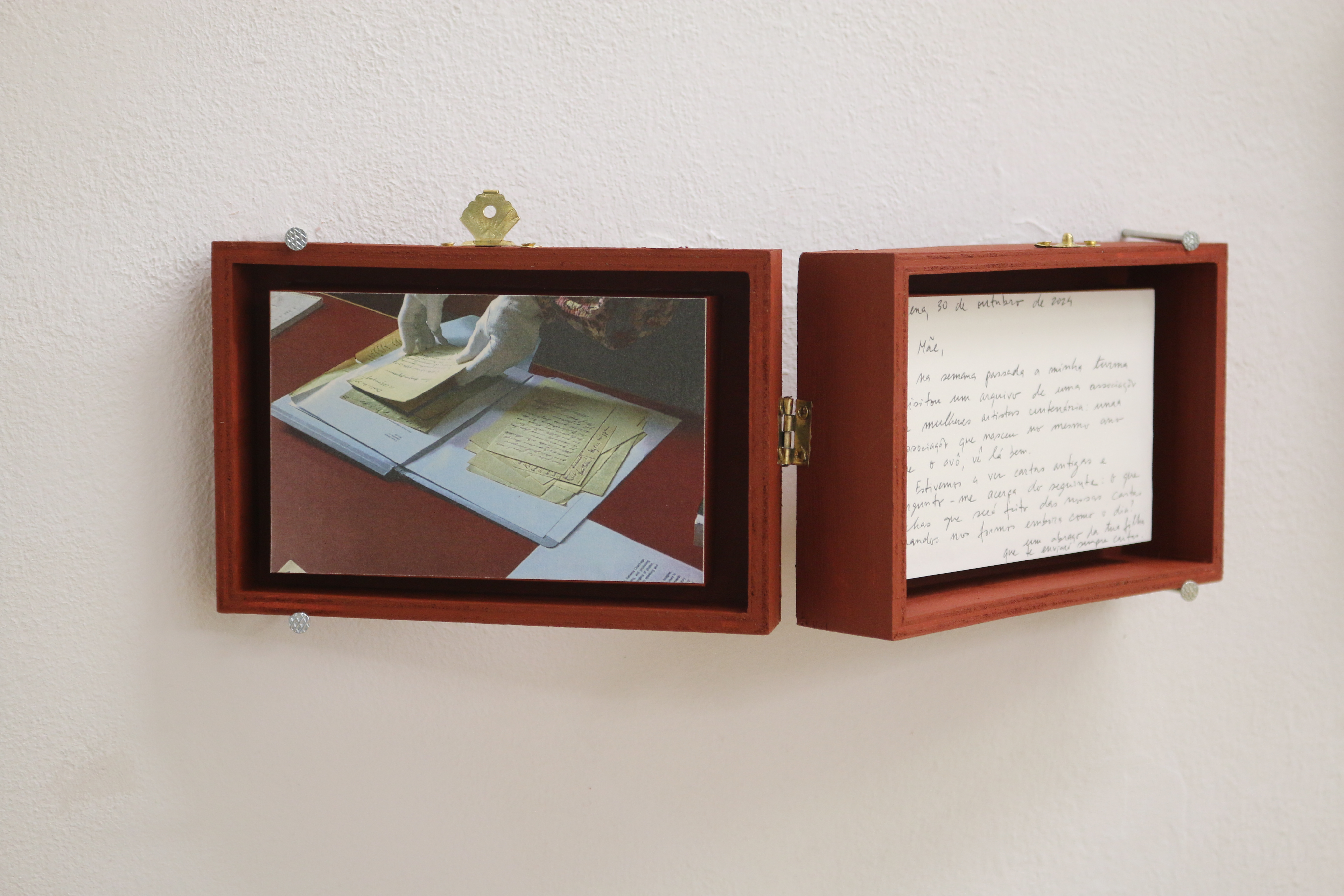 ESCREVER PARA O BAÚ / THE HOUSE AS CHEST