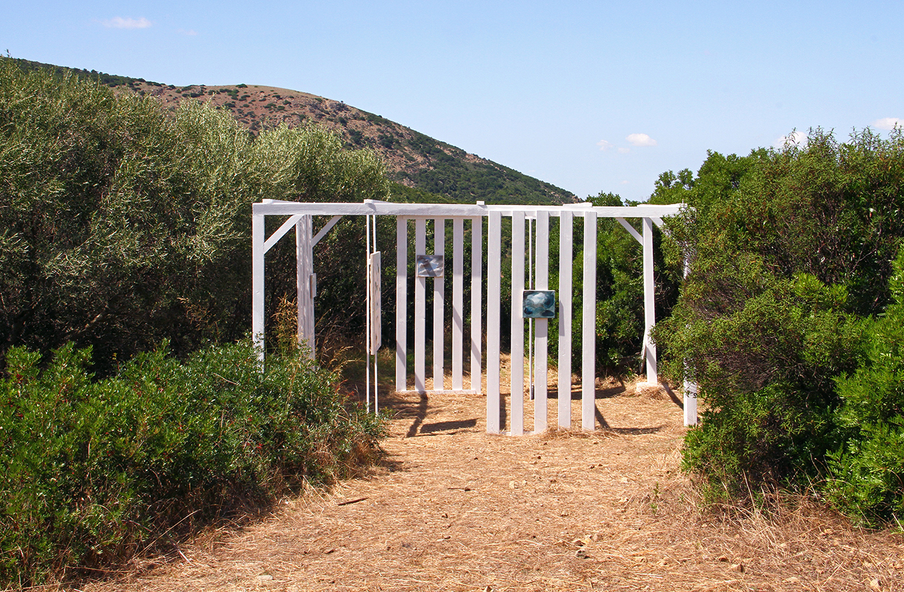UU - The Artist as Director: Sebastien Bonin, A l'arriere plan, le nouveau pont, installation view at Montecristo Project - mountain department