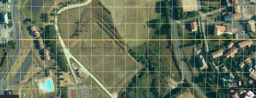 45 parallele à Ruynes en margeride - au dessus du stade, 2021
vue aérienne