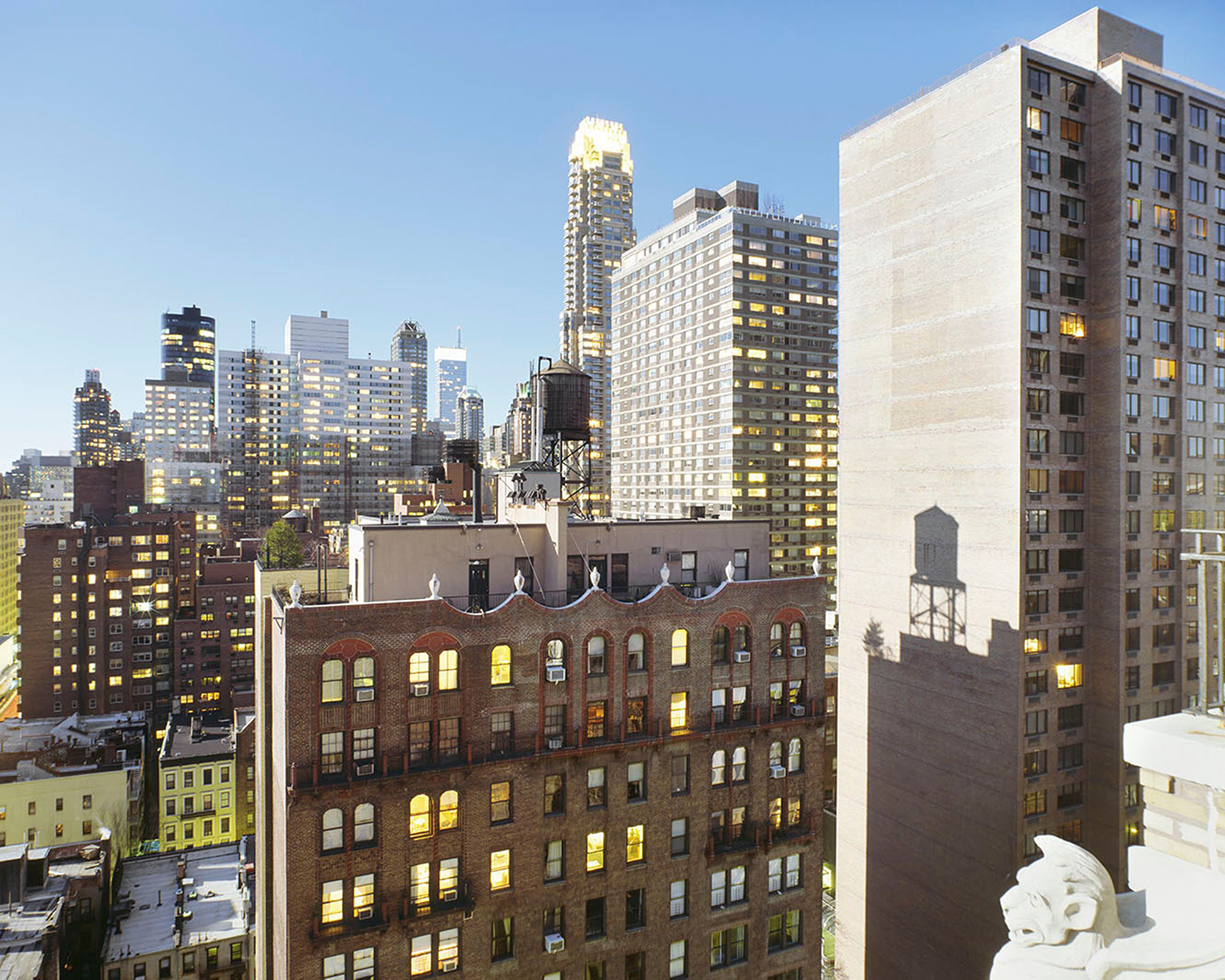 Paola Di Bello, Rear Window, New York, casa di Lynne, West, 2012 color print on aluminium, aluminium frame and plexiglass, 90 × 113 cm, edition 5 + 2 A.P.
