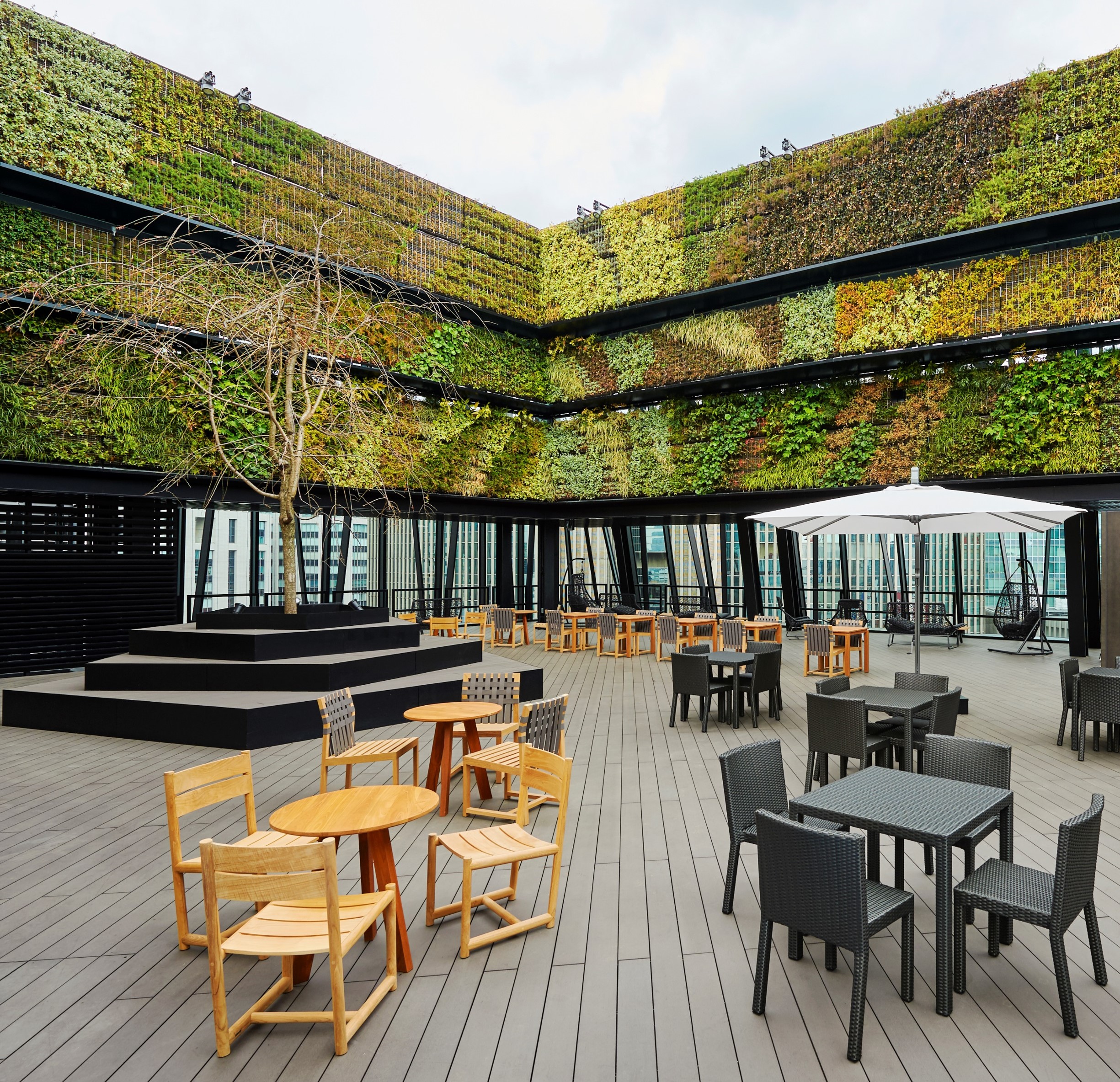 Kiriko Rooftop Terrace, photo courtesy of Tokyu Plaza Ginza