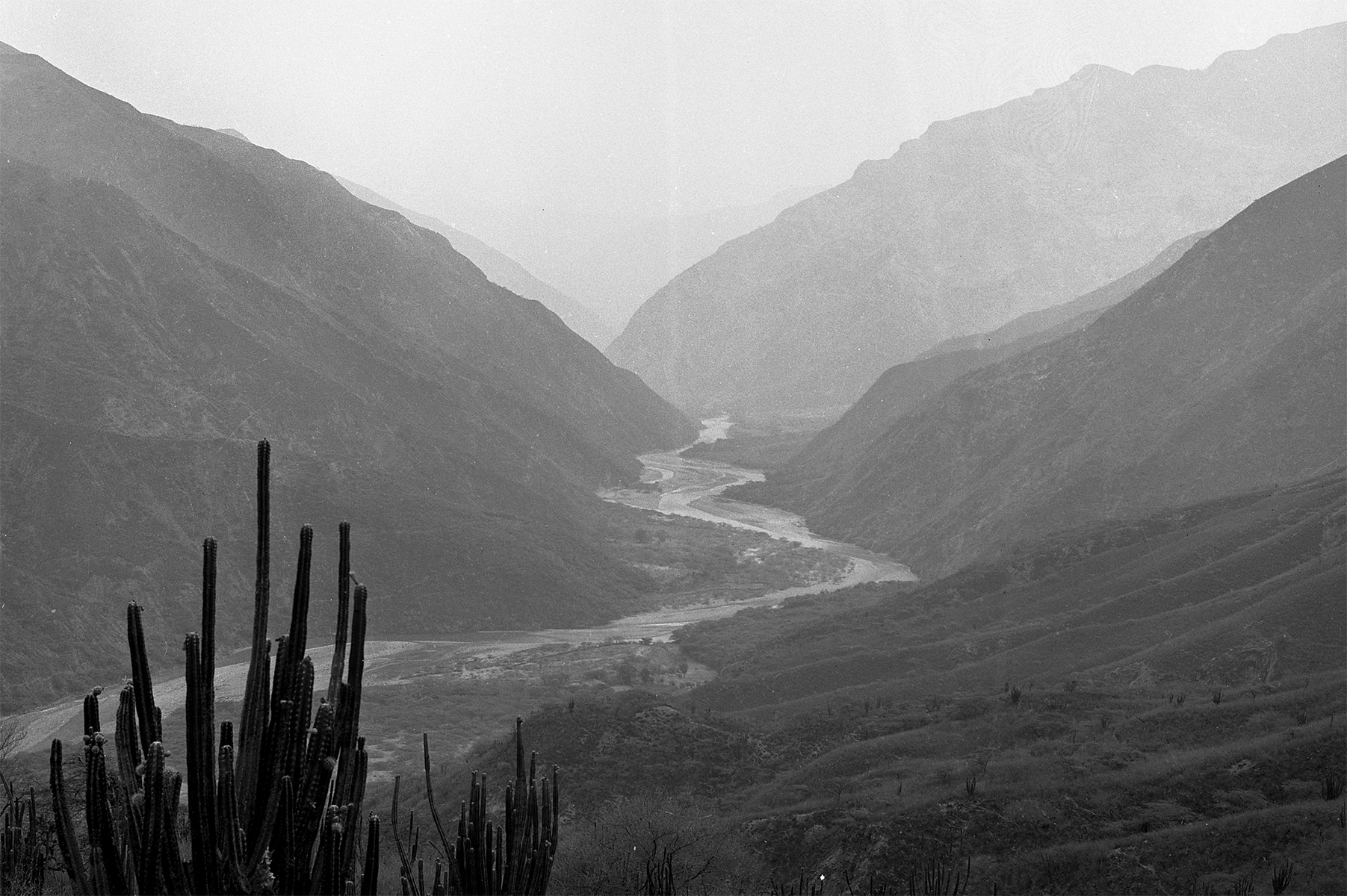 Cañon del Chicamocha196760 x 40 cmHahnemuhle Matt Fibre 200 grs.Ed.5 + P/A