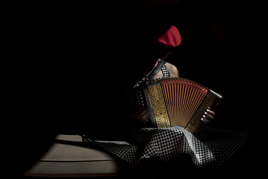 Variations © Karine Peron Le Ouay . Studio Hans Lucas