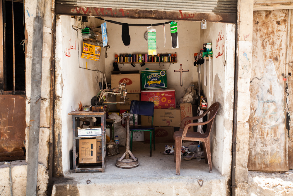 Al Qosh, Niniveh plains, north Irak, 2015. Echoppe de cordonnier