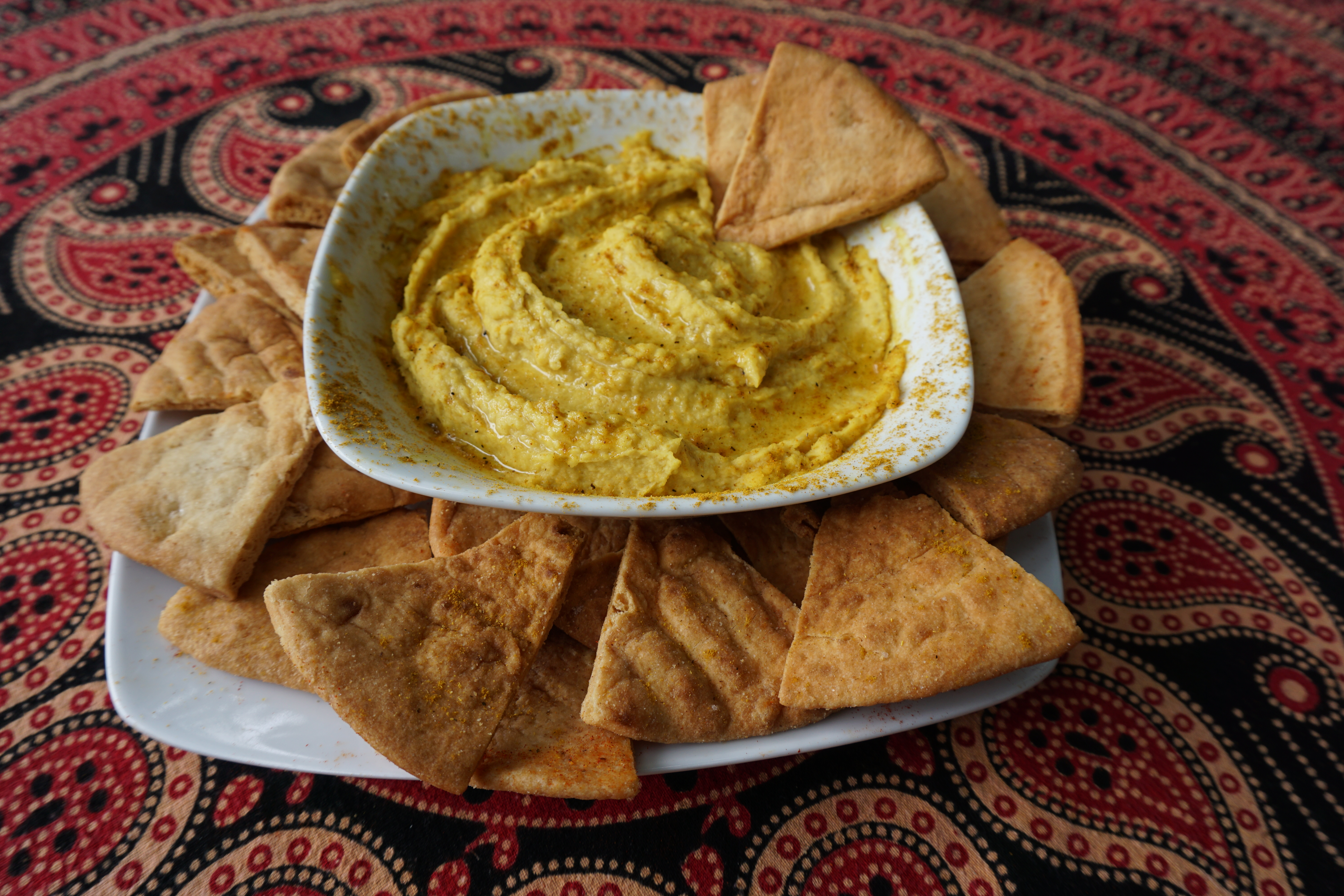 Curry Hummus with Crispy Pita Points