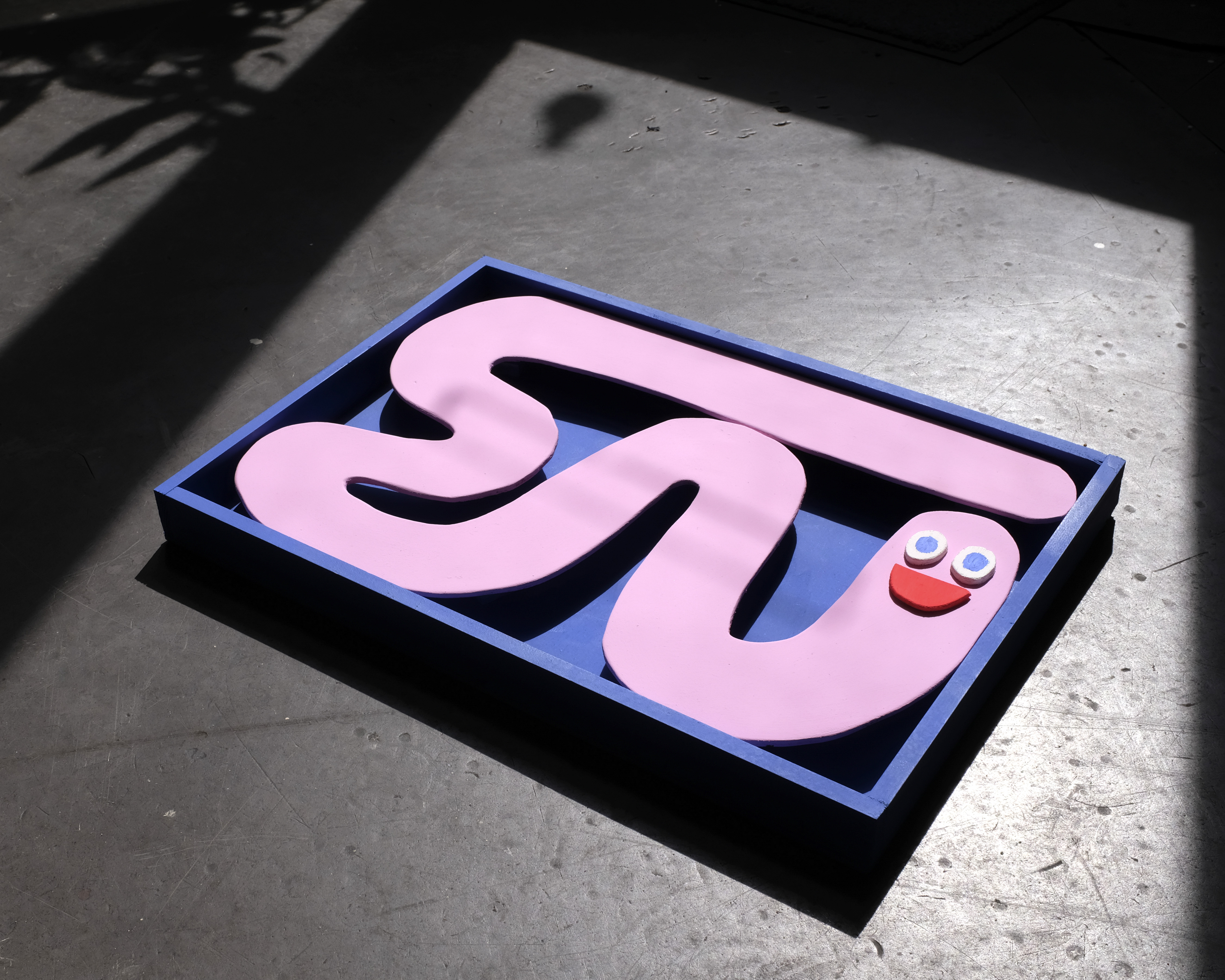 Box Wurm (2023), Acrylics on Wood, 29,5 x 42 x 3,5cm