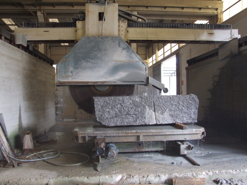 Syenite Stone Cuttying