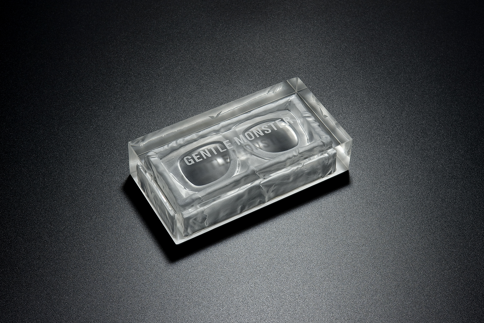 Packaged Things 2 (2020), Cast Glass, 8.5 x 18.0 x 6.0cm