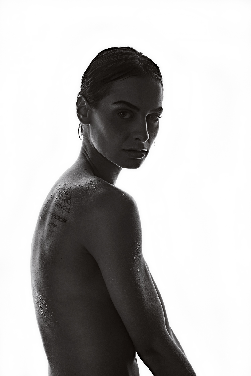 VEINS OF LIGHT – Editorial Nude Studies