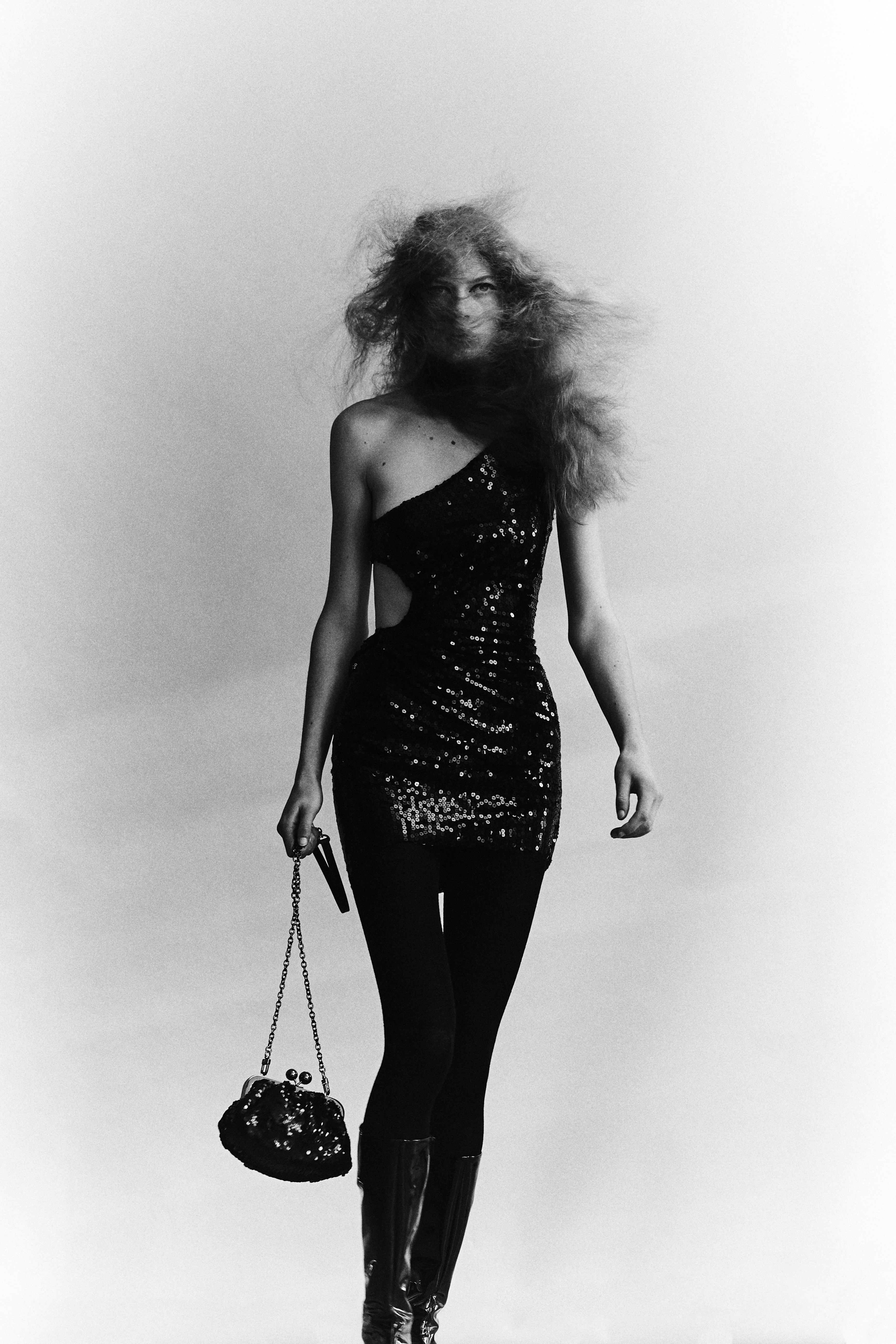 M LE MONDE by Melanie & Ramon