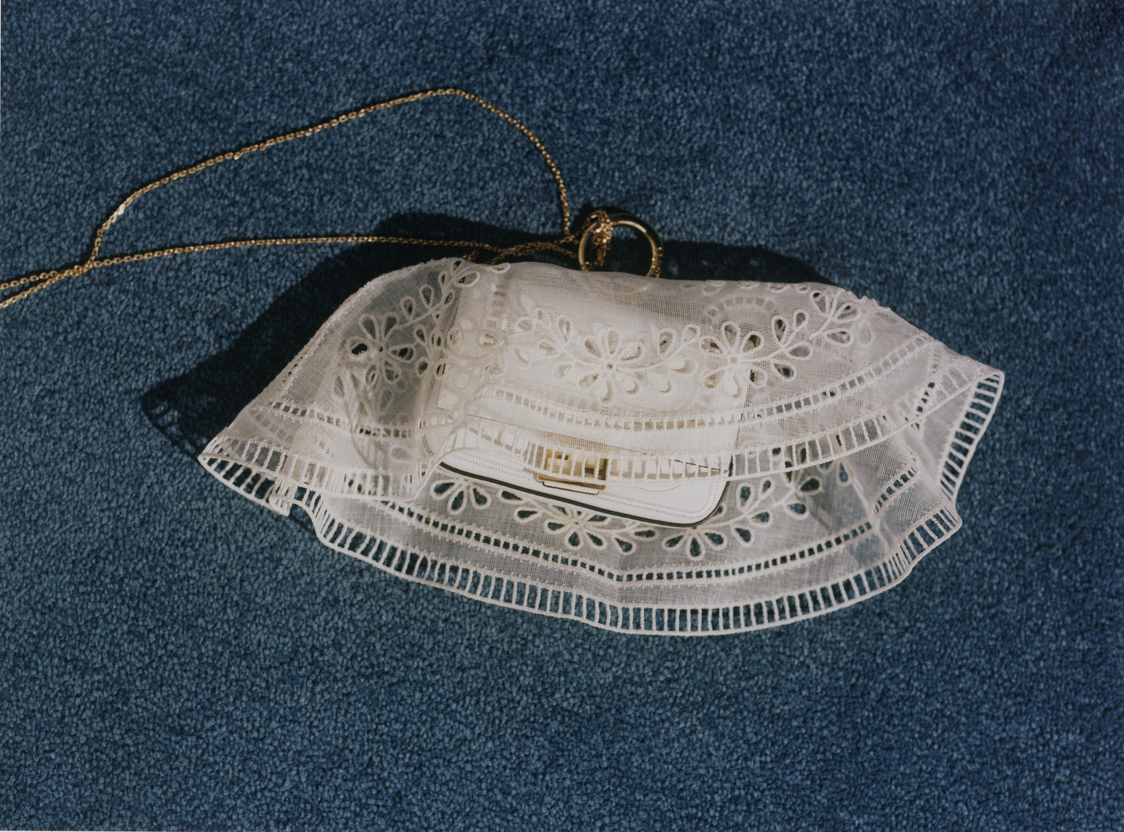 Heroine, SS21. (9/75)