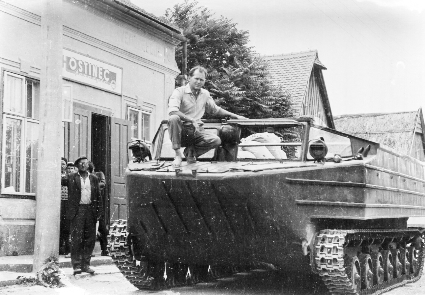 The type of amphibious vehicle used by the army — Photos: Archive of Nándor Kiss