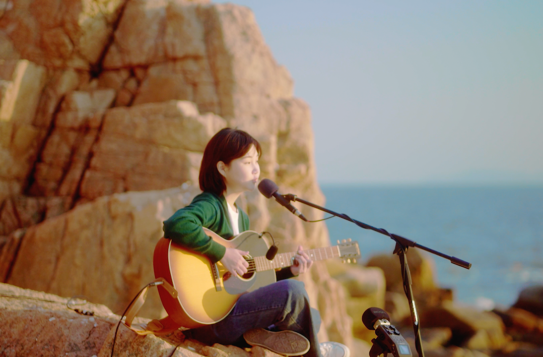 Kim Suyoung — 'Moon and me' Live